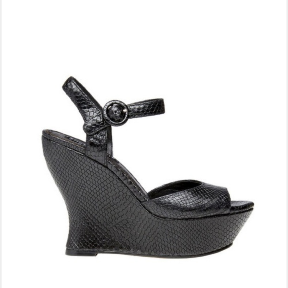 Alice + Olivia Jana Embossed Wedges